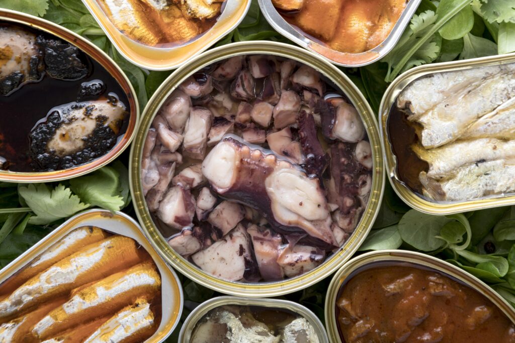 Pescado en latas de escabeche