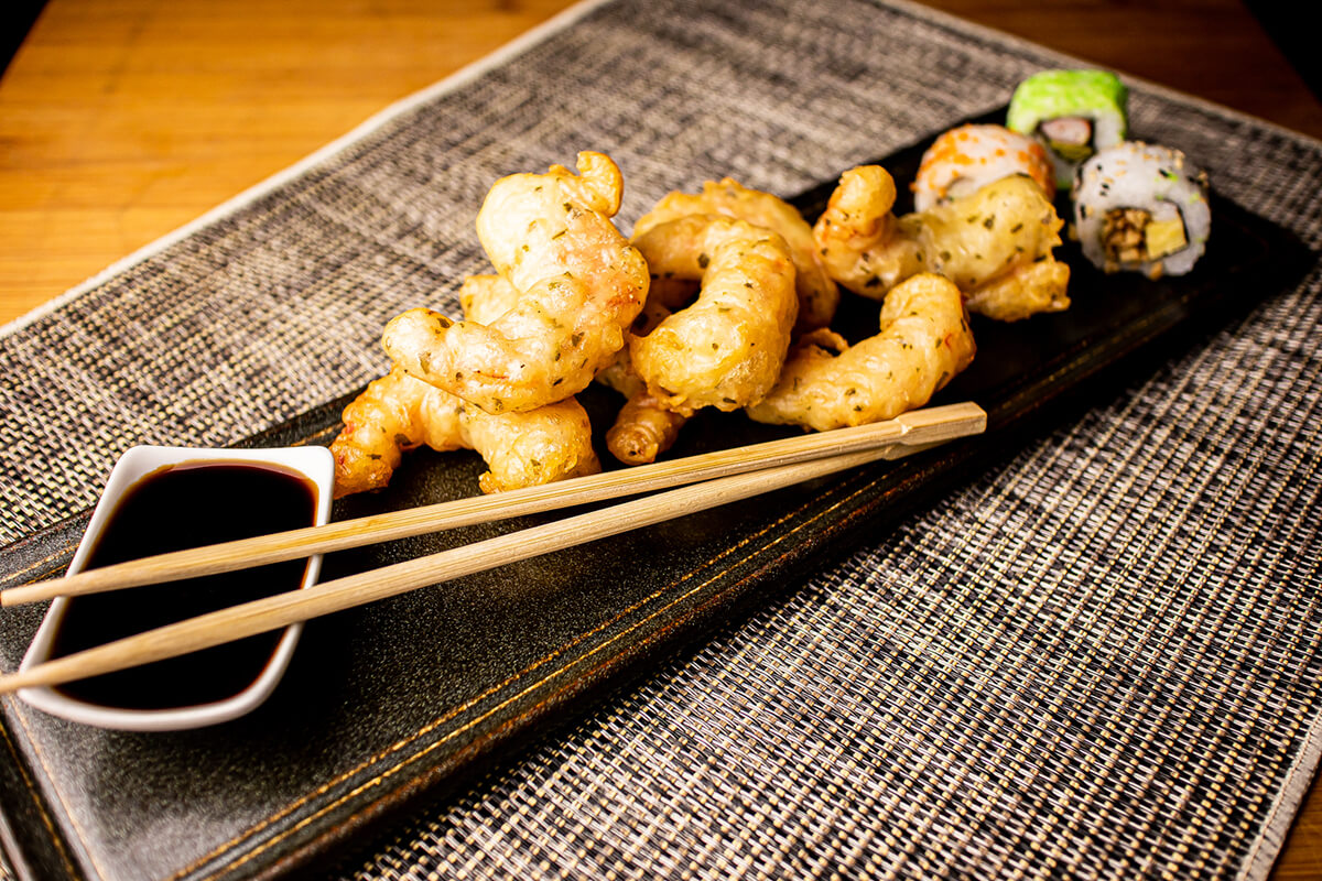 gambón en tempura con salsa de soja